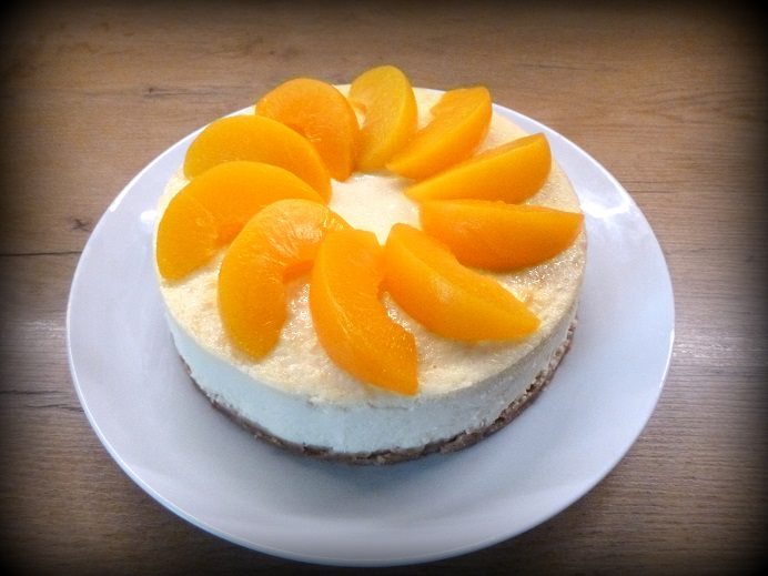 Cheesecake mit Pfirsichen